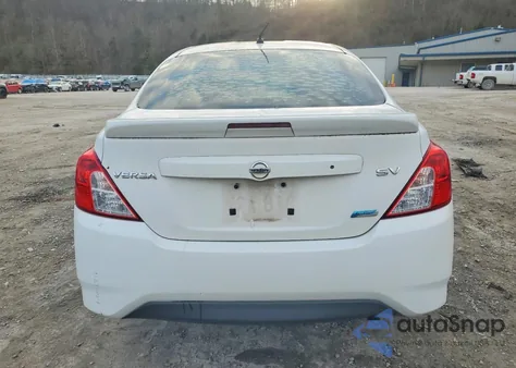 2016 Nissan Versa S z USA, uszkodzony, nr VIN 3N1CN7AP7GL868502